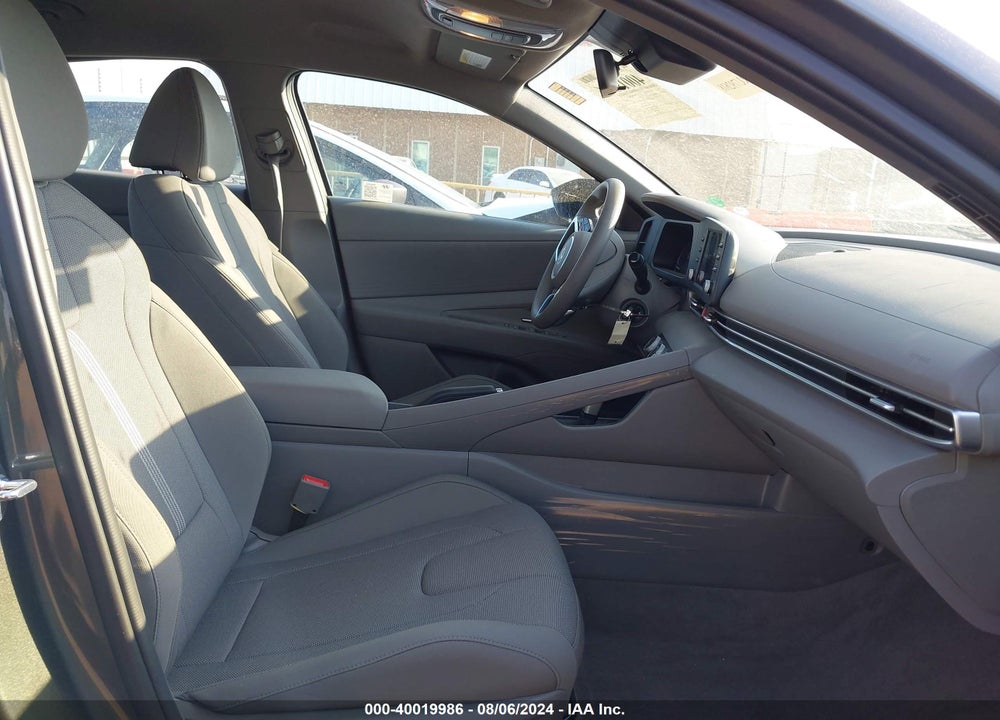 2024 HYUNDAI ELANTRA SE VIN: KMHLL4DG5RU792618