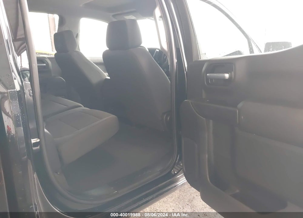 2021 CHEVROLET SILVERADO 1500 4WD  SHORT BED CUSTOM/4WD  STANDARD BED CUSTOM VIN: 3GCUYBEFXMG170080