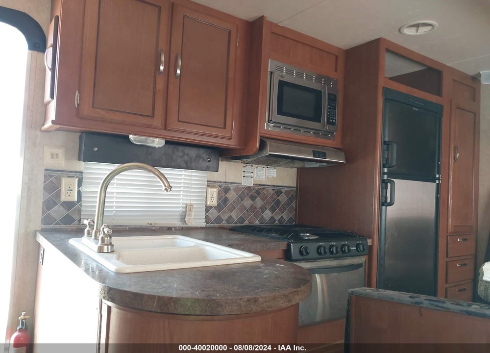 2014 WILDWOOD 28DBUD VIN: 4X4TWDD24EA252005