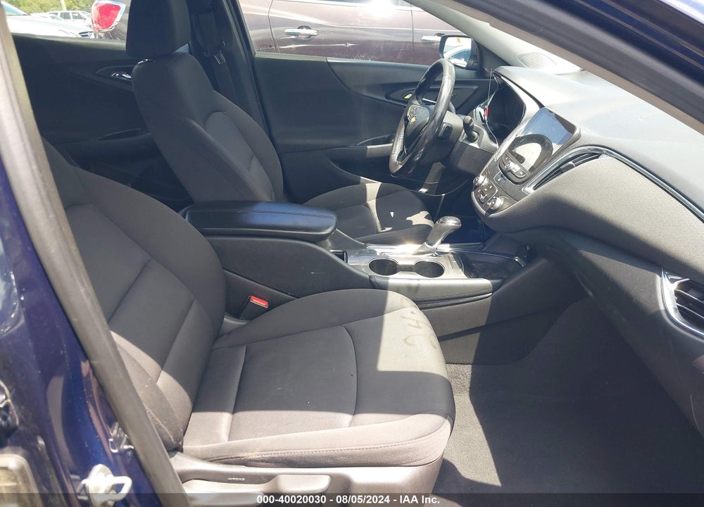 2018 CHEVROLET MALIBU LT VIN: 1G1ZD5ST8JF167312