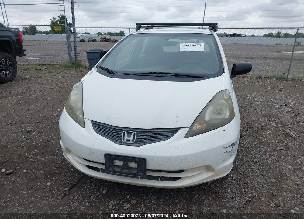 2010 HONDA FIT VIN: JHMGE8G22AC000490