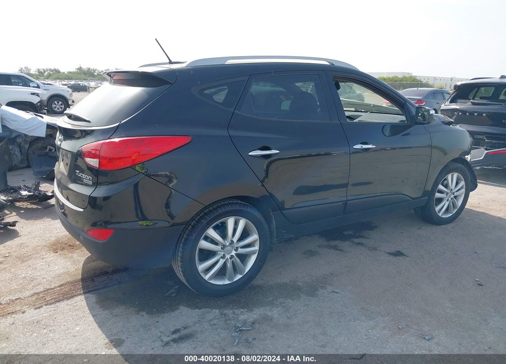 2013 HYUNDAI TUCSON LIMITED VIN: KM8JU3AC7DU703415