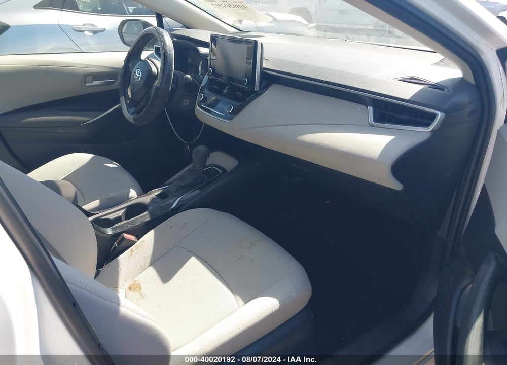 2020 TOYOTA COROLLA LE VIN: 5YFEPRAE2LP045631