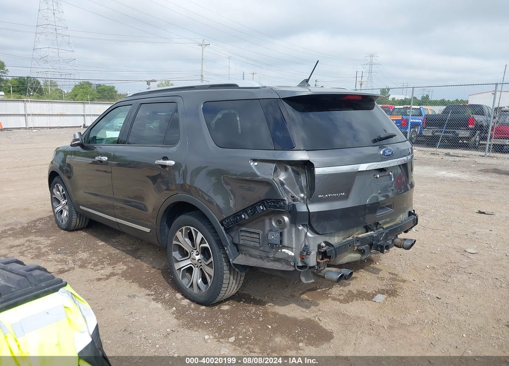 2018 FORD EXPLORER PLATINUM VIN: 1FM5K8HT0JGB98418