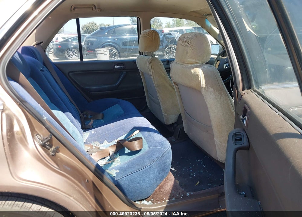 1990 HONDA ACCORD LX/EX VIN: JHMCB7659LC037021