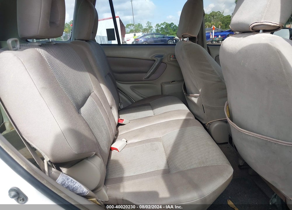 2004 TOYOTA RAV4 VIN: JTEGD20V840046056