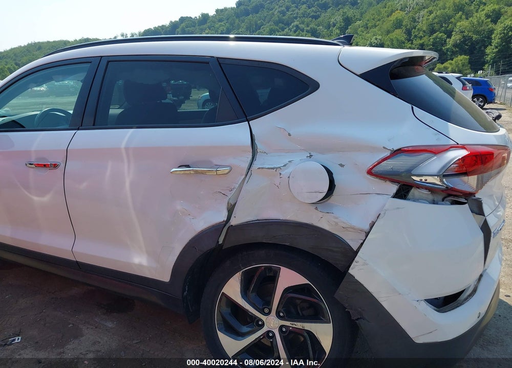 2016 HYUNDAI TUCSON LIMITED VIN: KM8J3CA26GU091240