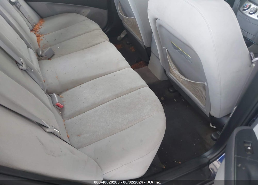 2010 HYUNDAI ELANTRA GLS VIN: KMHDU4AD6AU132054