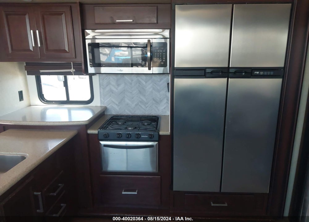 2015 HEARTLAND 3110 VIN: 5SFCG3826FE284338