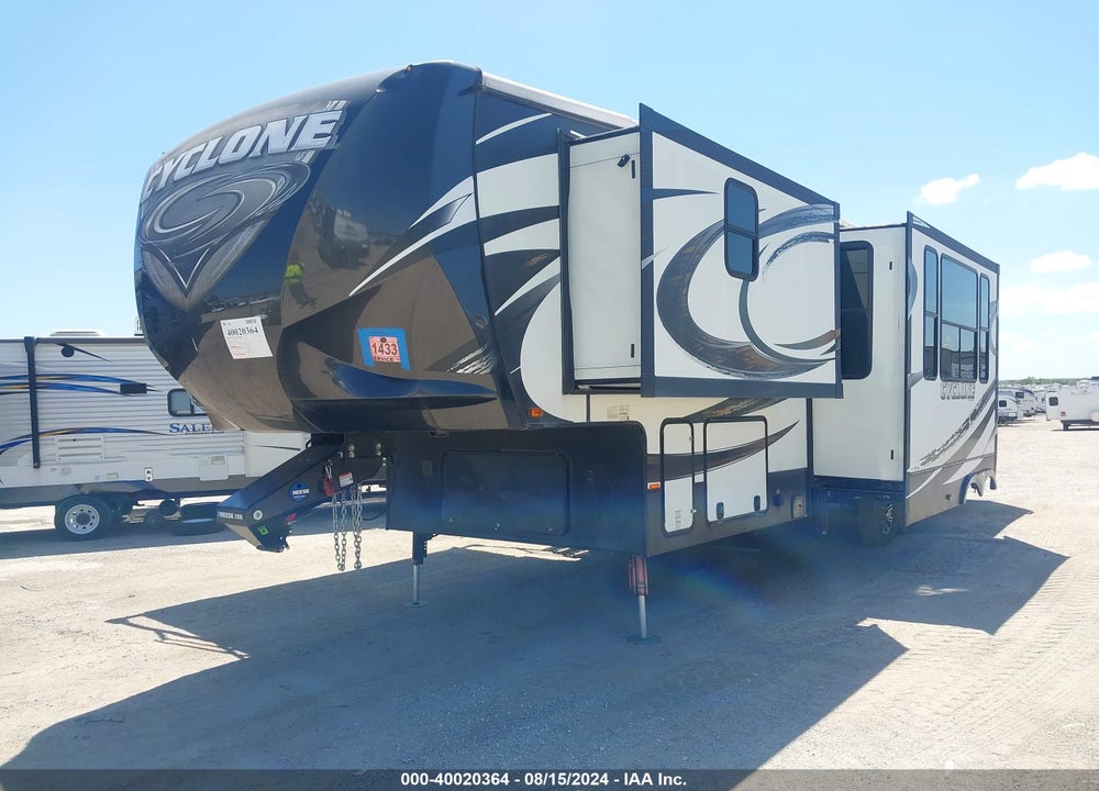 2015 HEARTLAND 3110 VIN: 5SFCG3826FE284338