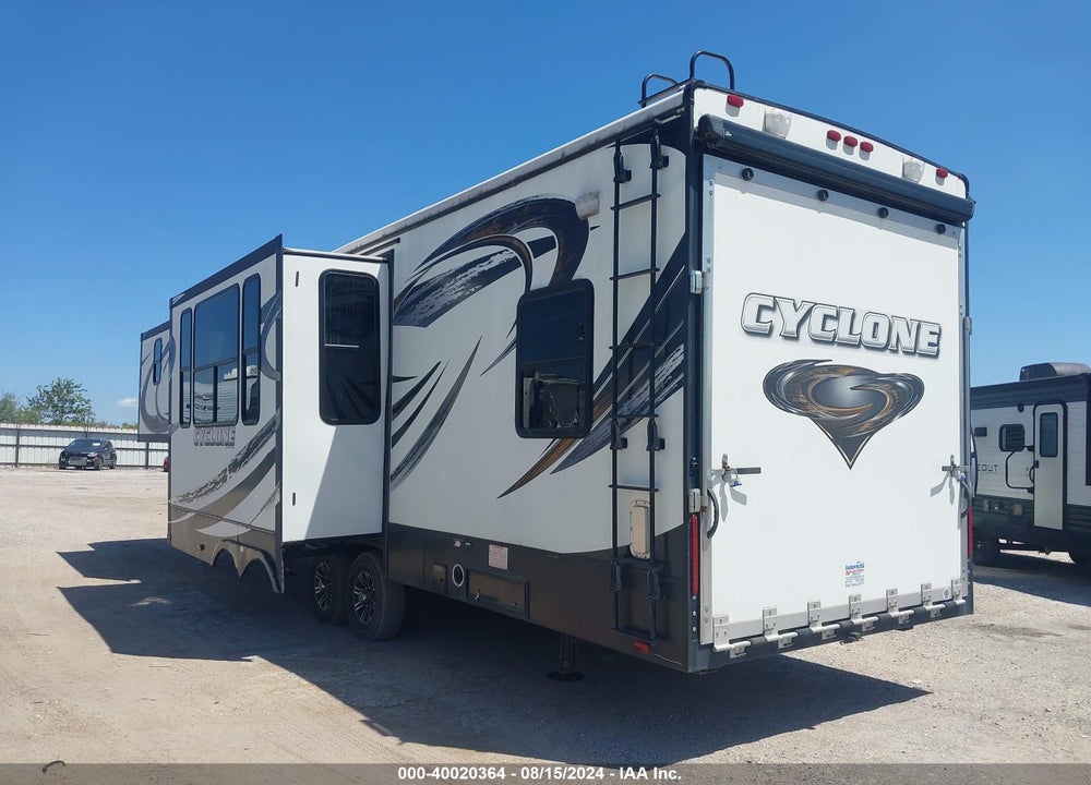2015 HEARTLAND 3110 VIN: 5SFCG3826FE284338