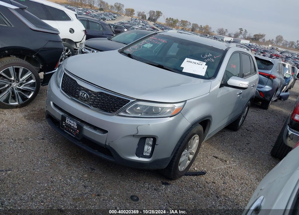 2014 KIA SORENTO LX VIN: 5XYKT4A61EG491481