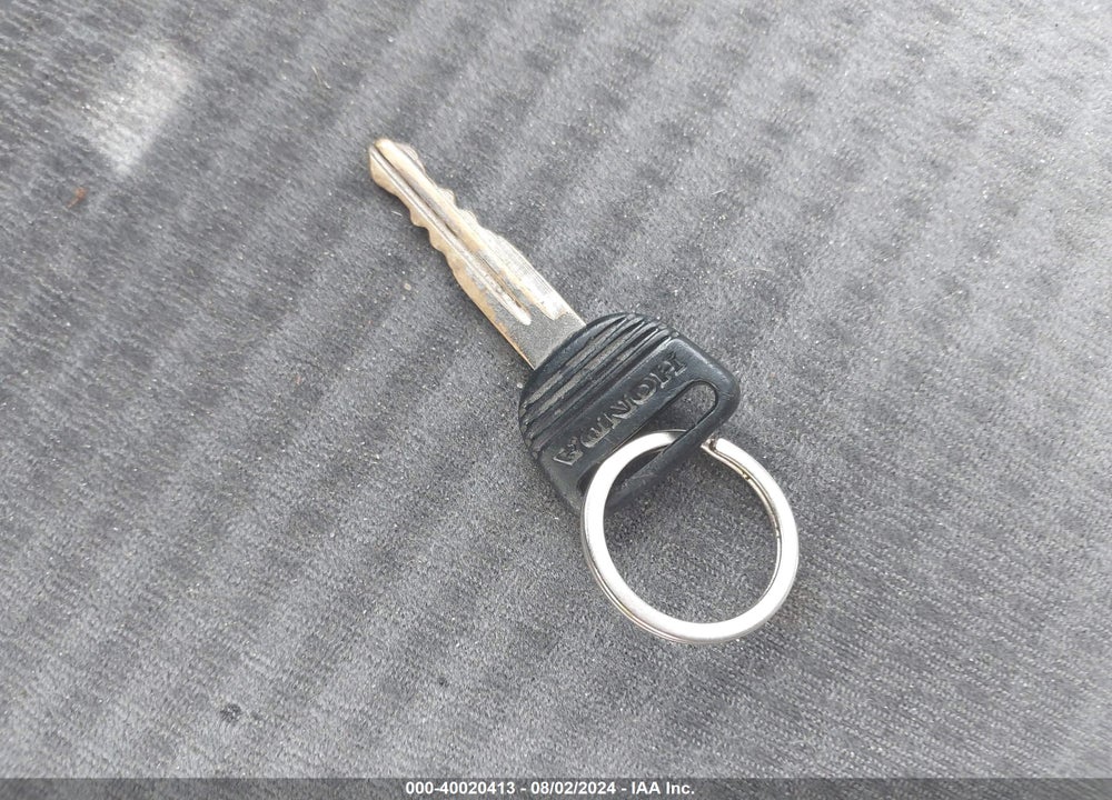 2000 HONDA CIVIC VALUE PACKAGE VIN: 2HGEJ6618YH501331