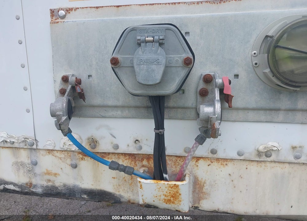 2004 STRICK TRAILERS --- VIN: 1S12E95394E498848