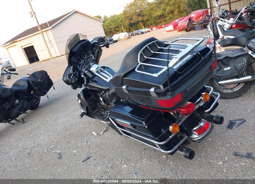 2009 HARLEY-DAVIDSON FLHTCU VIN: 1HD1FC4129Y687776