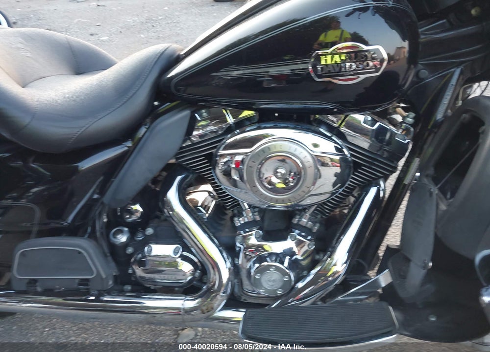 2009 HARLEY-DAVIDSON FLHTCU VIN: 1HD1FC4129Y687776