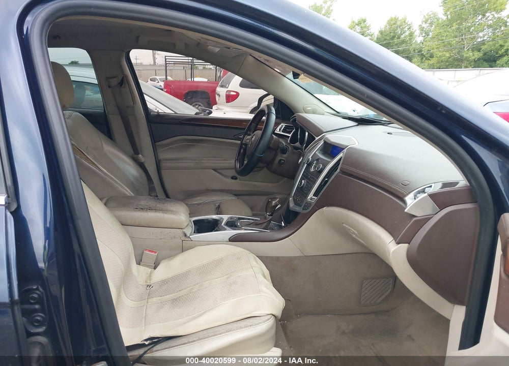 2011 CADILLAC SRX LUXURY COLLECTION VIN: 3GYFNAEY2BS594208