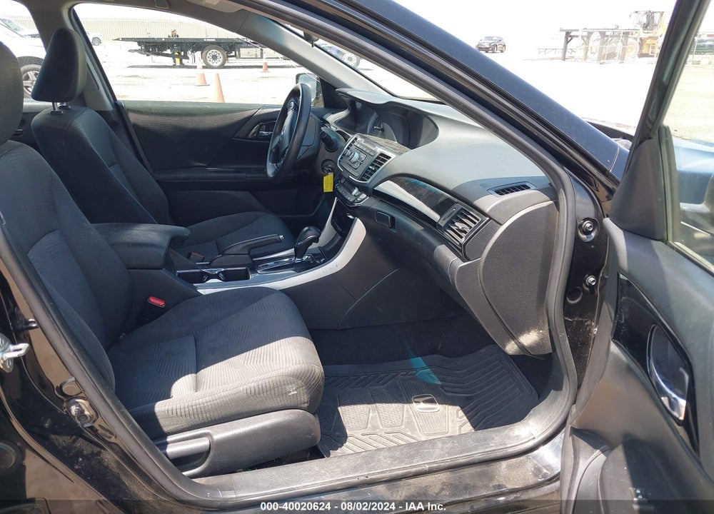 2017 HONDA ACCORD LX VIN: 1HGCR2F38HA272030