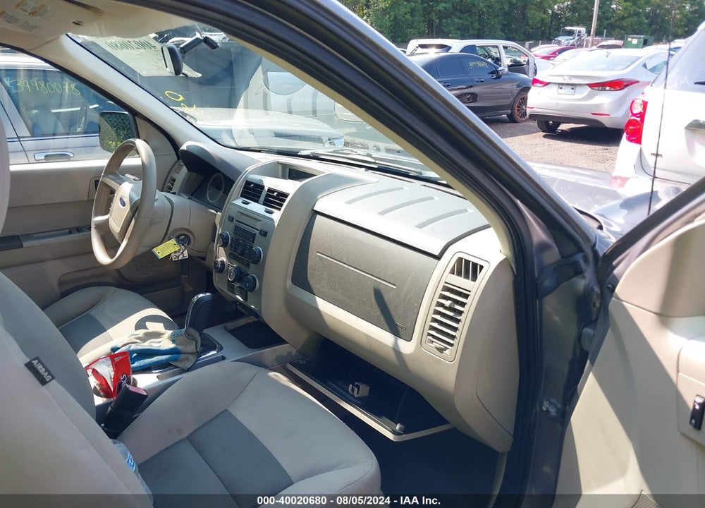 2008 FORD ESCAPE HYBRID VIN: 1FMCU59H48KB16563