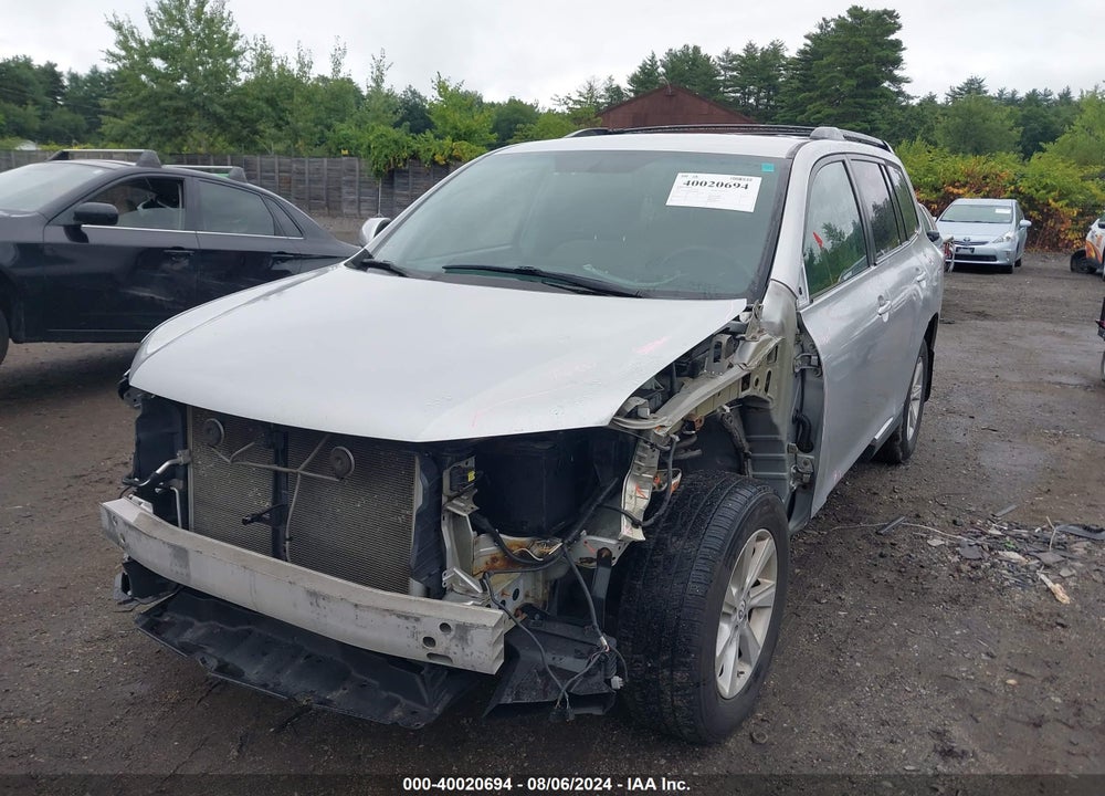 2011 TOYOTA HIGHLANDER BASE V6 VIN: 5TDBK3EH0BS064686