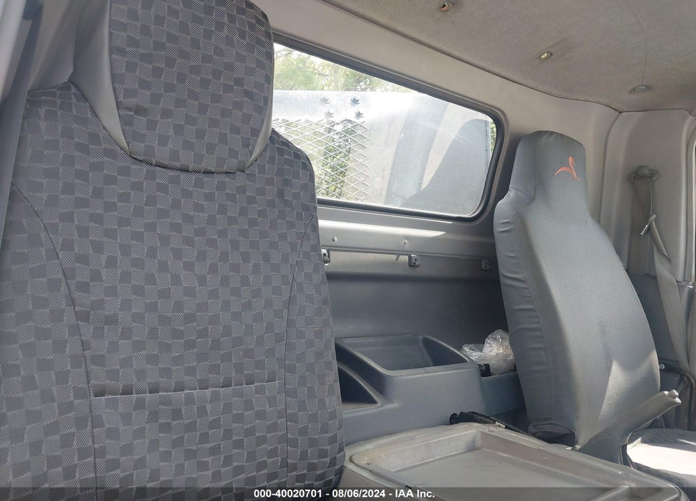 2010 ISUZU DSL REG VIN: JALE5W160A7301825