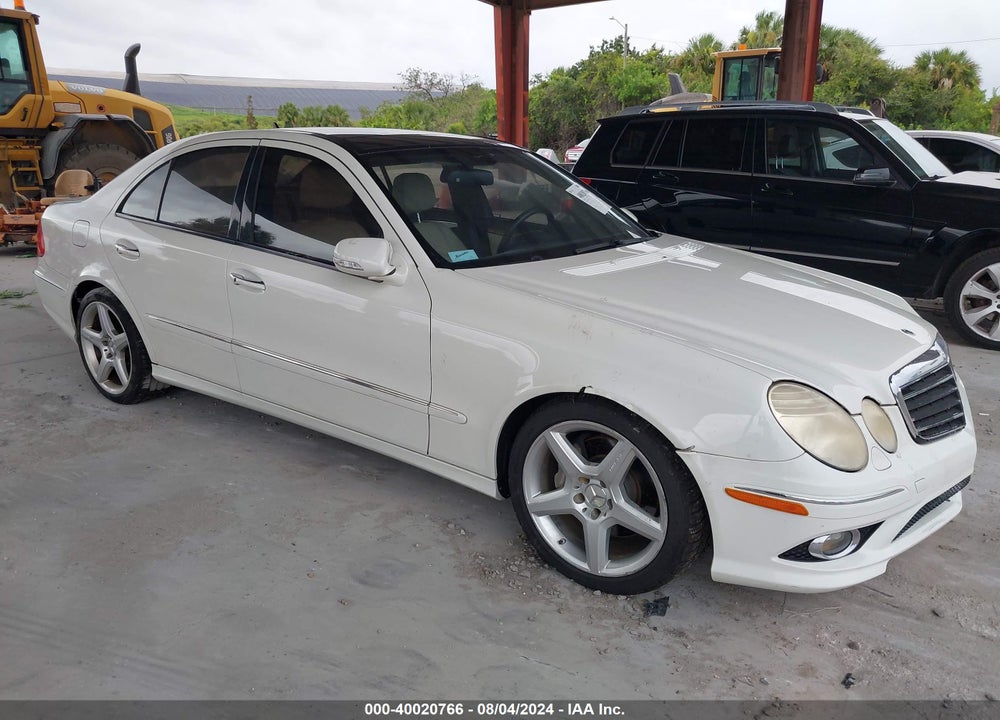 2009 MERCEDES-BENZ E 550 VIN: WDBUF72X09B366141