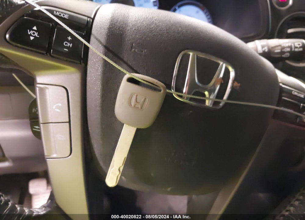 2015 HONDA PILOT EX-L VIN: 5FNYF4H56FB001091