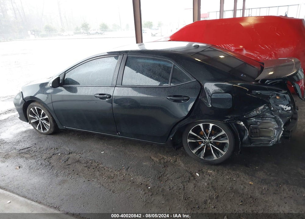 2018 TOYOTA COROLLA SE VIN: 5YFBURHE5JP767092