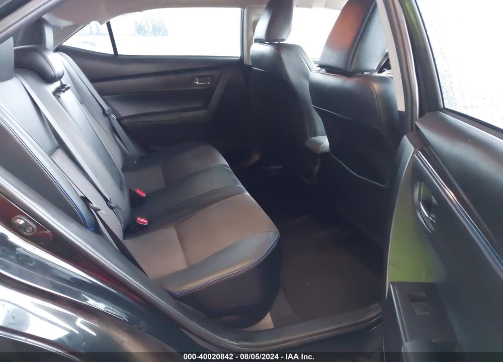 2018 TOYOTA COROLLA SE VIN: 5YFBURHE5JP767092