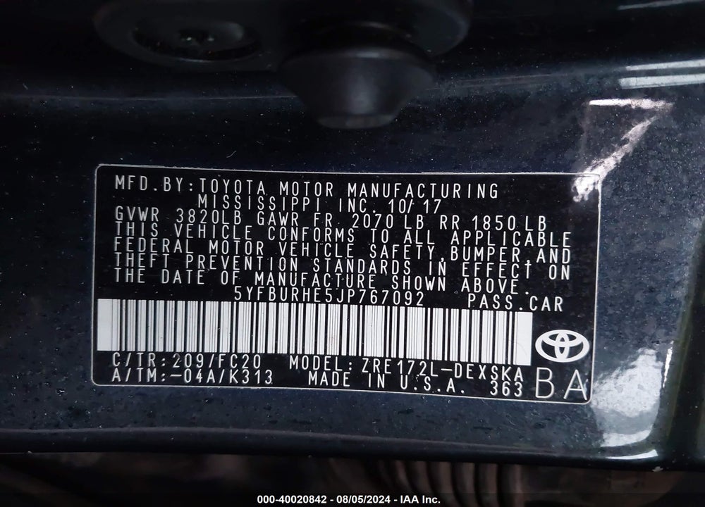 2018 TOYOTA COROLLA SE VIN: 5YFBURHE5JP767092