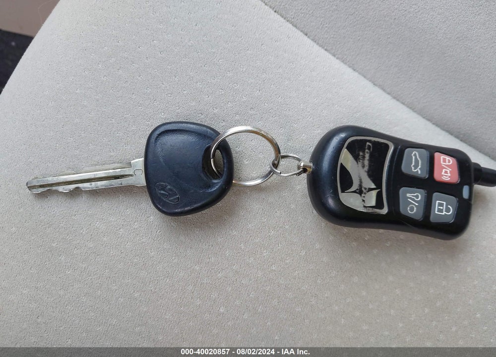 2008 HYUNDAI SANTA FE GLS VIN: 5NMSG73D18H212347