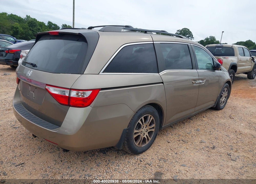 2011 HONDA ODYSSEY EX-L VIN: 5FNRL5H61BB042556