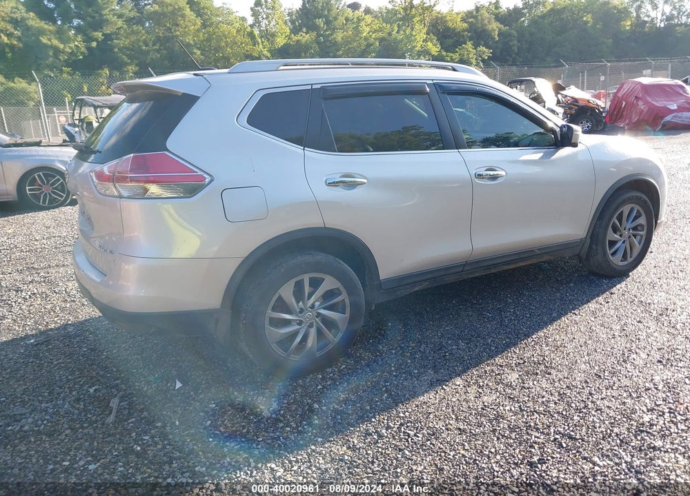 2015 NISSAN ROGUE SL VIN: 5N1AT2MV4FC888655