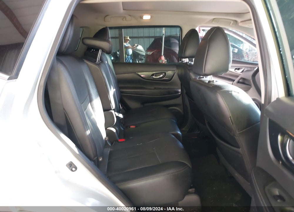 2015 NISSAN ROGUE SL VIN: 5N1AT2MV4FC888655