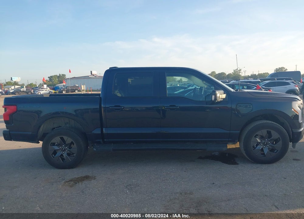 2022 FORD F-150 LIGHTNING LARIAT VIN: 1FTVW1EL5NWG15421