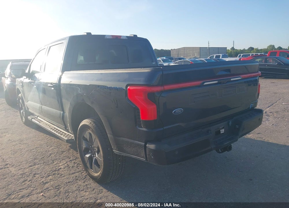 2022 FORD F-150 LIGHTNING LARIAT VIN: 1FTVW1EL5NWG15421