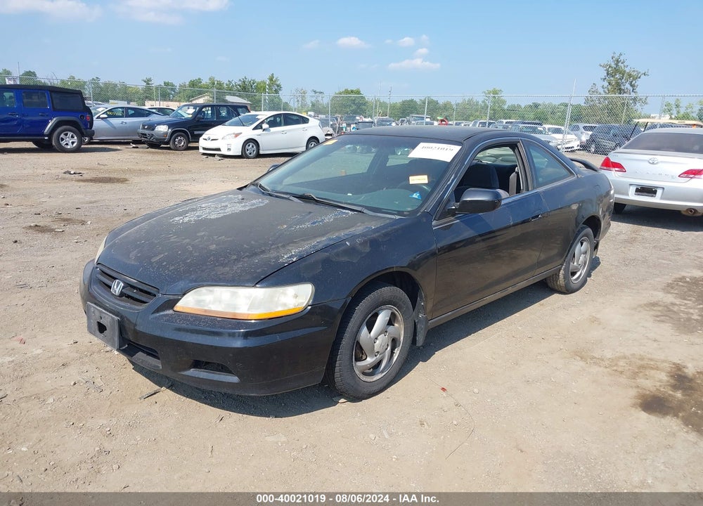2000 HONDA ACCORD 2.3 LX VIN: 1HGCG3247YA012311