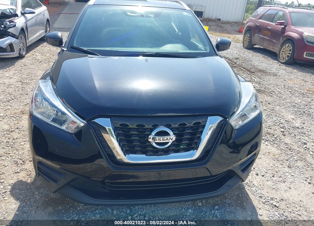 2018 NISSAN KICKS SV VIN: 3N1CP5CUXJL523487