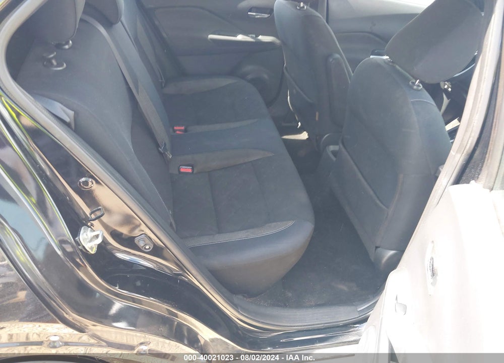 2018 NISSAN KICKS SV VIN: 3N1CP5CUXJL523487