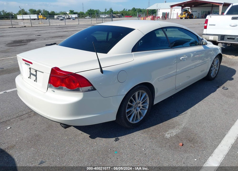 2007 VOLVO C70 T5 VIN: YV1MC68217J024615