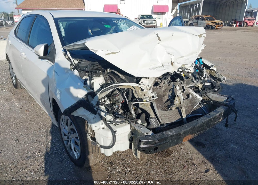 2018 TOYOTA COROLLA LE VIN: 5YFBURHE4JP795191