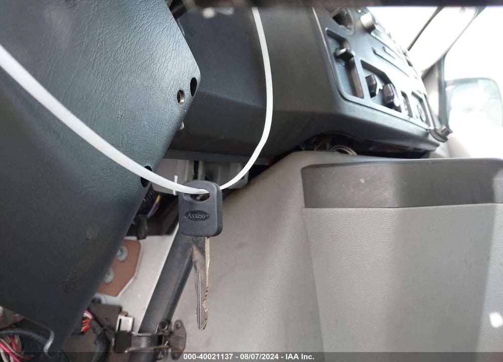 2013 FORD E-250 COMMERCIAL VIN: 1FTNS2EL0DDB15064