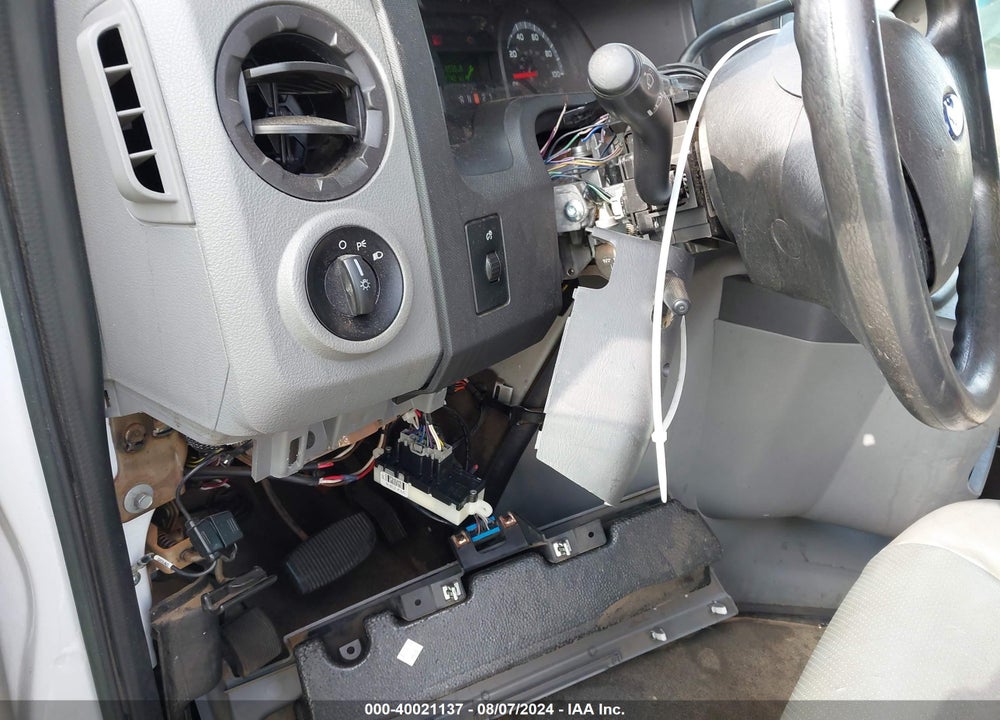 2013 FORD E-250 COMMERCIAL VIN: 1FTNS2EL0DDB15064