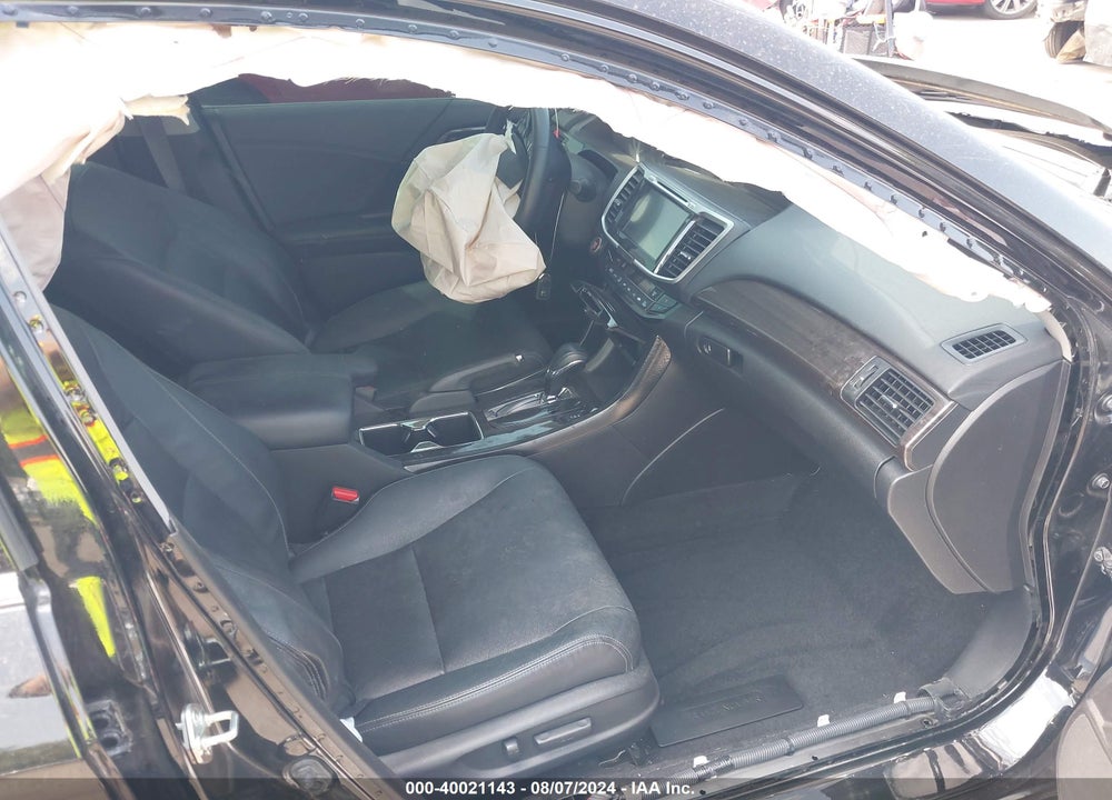 2017 HONDA ACCORD TOURING V6 VIN: 1HGCR3F90HA019049