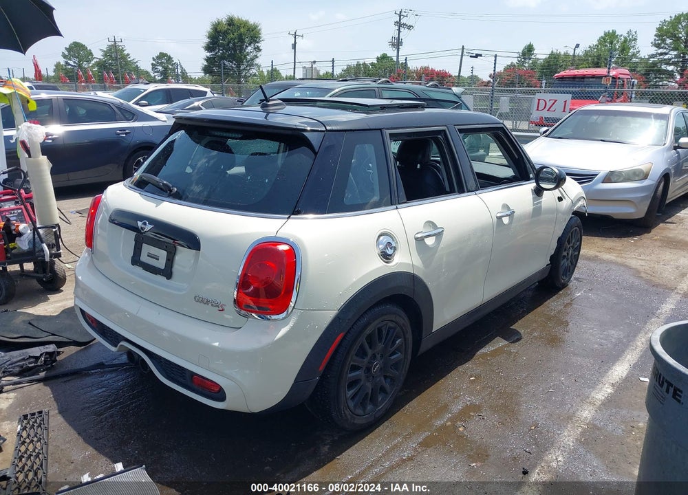 2016 MINI HARDTOP COOPER S VIN: WMWXU3C57G2D27649