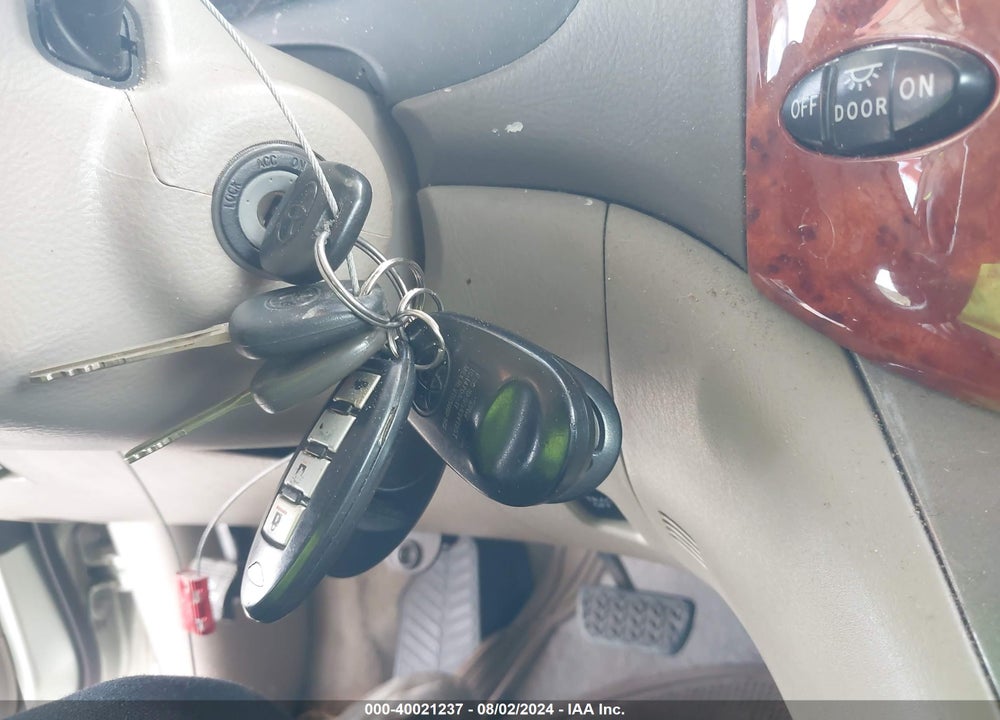2010 TOYOTA SIENNA XLE VIN: 5TDYK4CC6AS309464