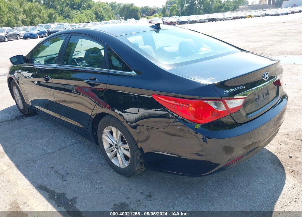 2013 HYUNDAI SONATA GLS VIN: 5NPEB4AC5DH718457