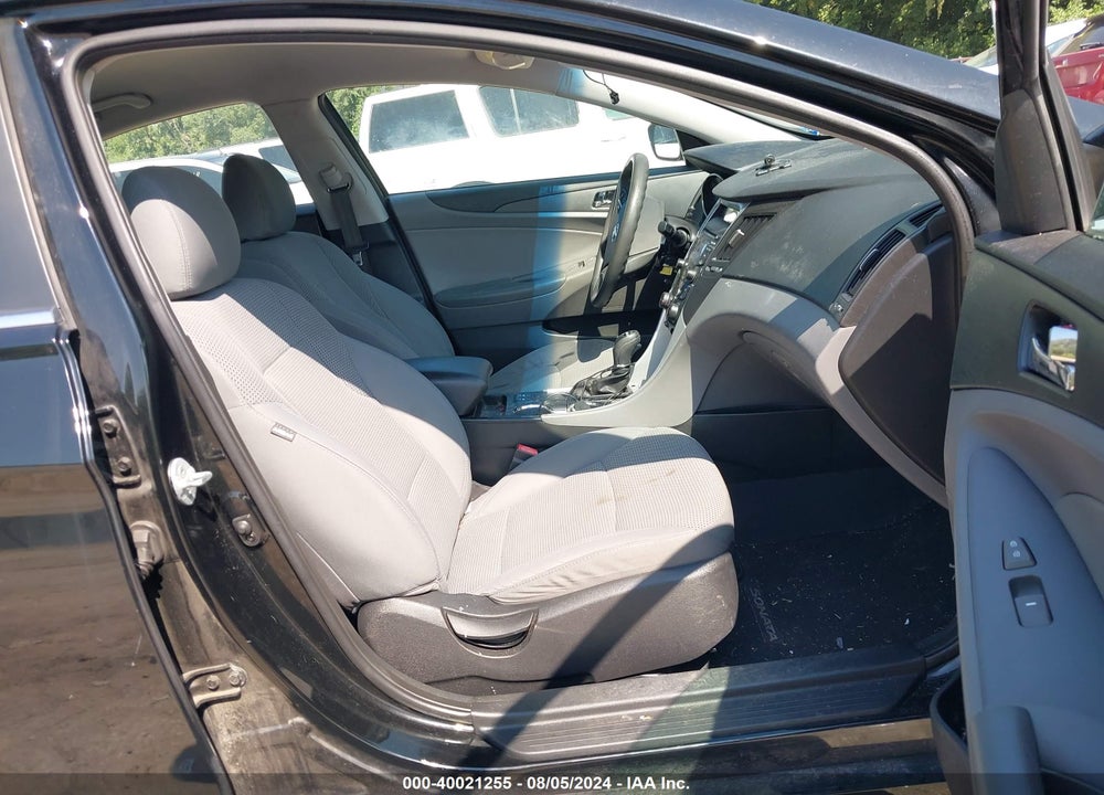 2013 HYUNDAI SONATA GLS VIN: 5NPEB4AC5DH718457