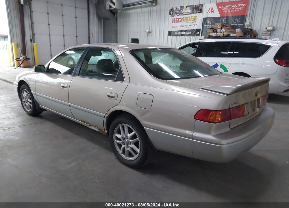 2001 TOYOTA CAMRY VIN: JT2BF28K810331878