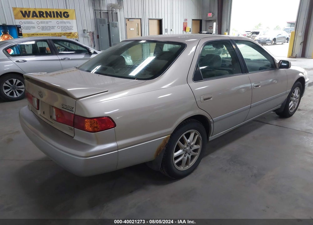 2001 TOYOTA CAMRY VIN: JT2BF28K810331878